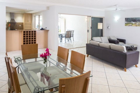 The Lakes Cairns Resort - Darwin Holiday 5