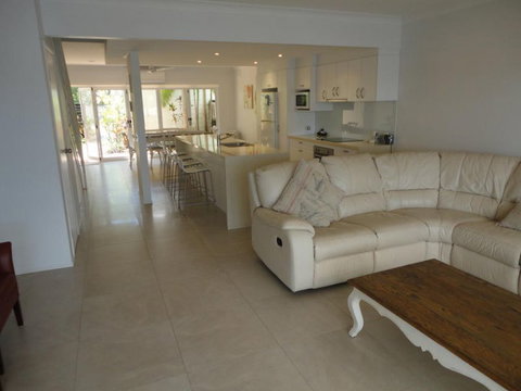 Noosa Entrance Waterfront Resort - Darwin Holiday 2