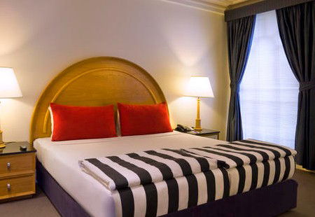Vibe Savoy Hotel Melbourne - Darwin Holiday 4