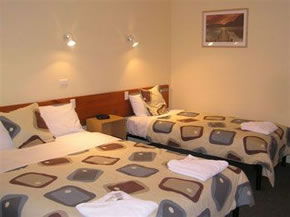 Camperdown Cascade Motel - Darwin Holiday 1
