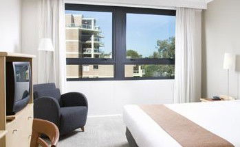 Pacific International Suites Parramatta - Darwin Holiday 3