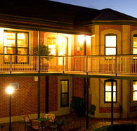 Clare Country Club - Darwin Holiday