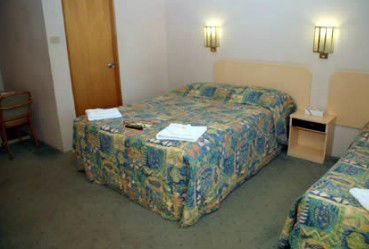 Oasis By The Lake - Darwin Holiday 1