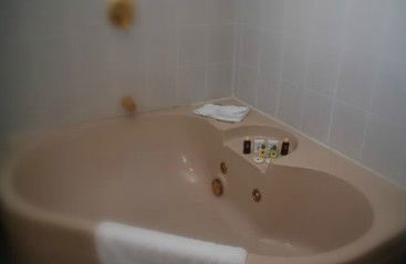 Oasis By The Lake - Darwin Holiday 4