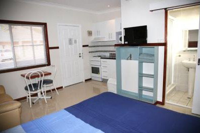 Across Country Motor Inn - Darwin Holiday 2