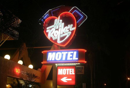 Hi Roller Motel - Darwin Holiday 3