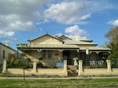 Henley Beach SA Darwin Holiday