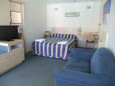 Country Comfort Cowra Countryman Motor Inn - Darwin Holiday 2
