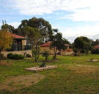 Lakes Entrance Country Cottages - Darwin Holiday