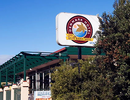 Denmark Hotel & River Rooms Motel - Darwin Holiday 0