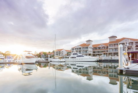 Ramada Hotel Hope Harbour - Darwin Holiday 4