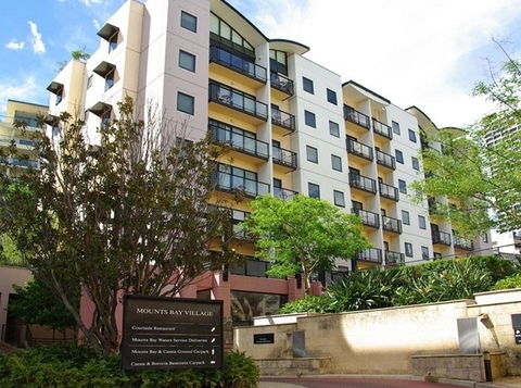 Mounts Bay Waters Apartments - Darwin Holiday 1