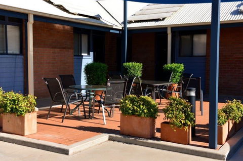 Albert Motel - Darwin Holiday 1