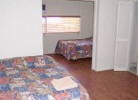 Todd Tavern - Darwin Holiday 2