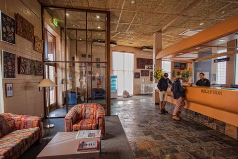 Desert Cave Hotel - Darwin Holiday 4