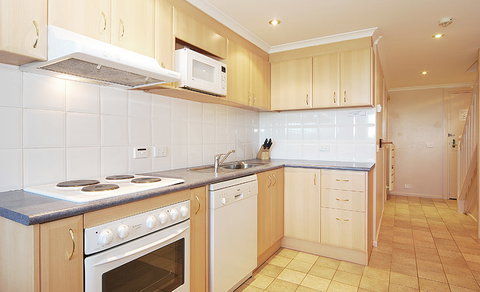 Arlberg Hotel Mt Buller - Darwin Holiday 5