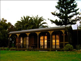 Sunset Cottage - Darwin Holiday 0