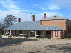 Wellington Courthouse - Darwin Holiday 0