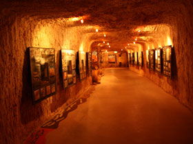 Umoona Opal Mine - Darwin Holiday 0
