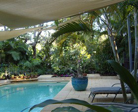 Lily Pad - Darwin Holiday 0