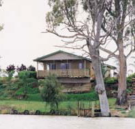 Mundic Grove Cottage - Darwin Holiday