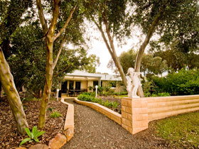 Correa Corner Bed & Breakfast - Darwin Holiday 0