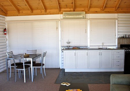 ArtWine Cottages - Darwin Holiday 4