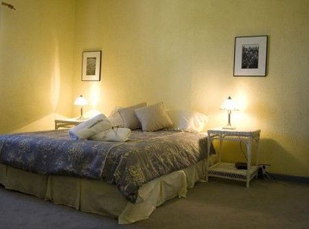 Lavender Blue Country Apartments - Darwin Holiday 4