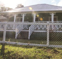 Basil's Brush - Darwin Holiday