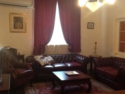 Tara's Of Auburn - Darwin Holiday 1