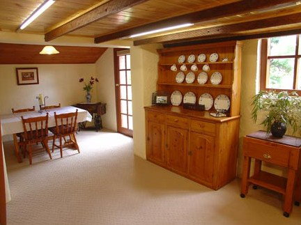 The Old Oak Bed And Breakfast - The Barn - Darwin Holiday 3