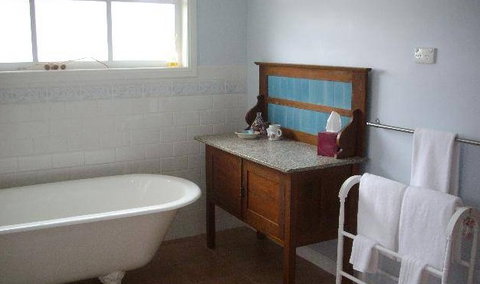 Sonntag House - Darwin Holiday 1