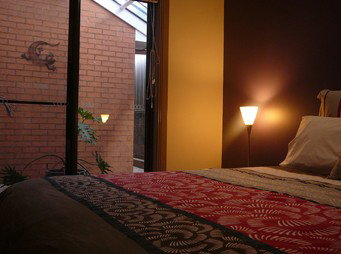 Mg - Darwin Holiday 0