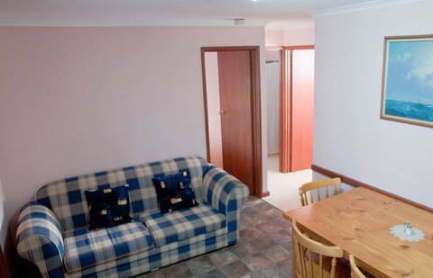 Moonta Bay Road Cabins And Cottages - Darwin Holiday 1