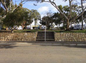 Long Island Caravan Park Cabins - Darwin Holiday 7