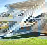 Coast  Vines  Moana Beach