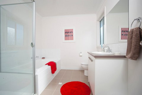 Coast & Vines @ Moana Beach - Darwin Holiday 7