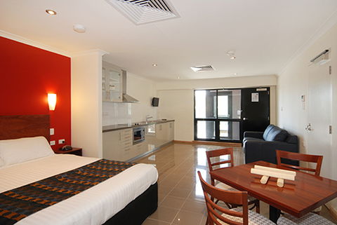 Tanunda Hotel Apartments - Darwin Holiday 0