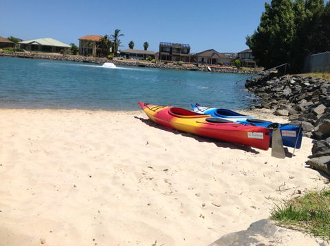 Lakeside Getaway - Darwin Holiday 7