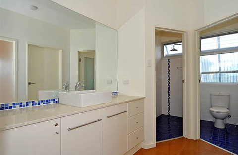 Seagulls At Hayborough - Darwin Holiday 0