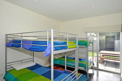 Seagulls At Hayborough - Darwin Holiday 1