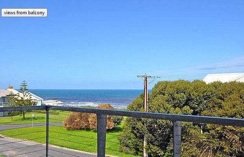 Seagulls At Hayborough - Darwin Holiday 8