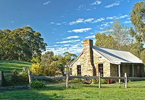 Adelaide Hills Country Cottages - Gum Tree Cottage - Darwin Holiday 0