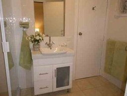 Linger Longer Vineyard - Darwin Holiday 1