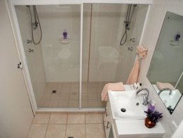 Linger Longer Vineyard - Darwin Holiday 3