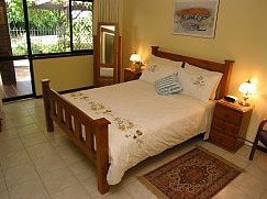 Linger Longer Vineyard - Darwin Holiday 6