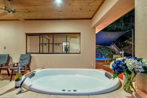 Platypus Springs Rainforest Retreat - Darwin Holiday 7