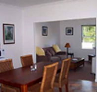 Giants' Table and Cottages - Darwin Holiday