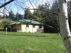 Springfield Deer Farm - Darwin Holiday 0