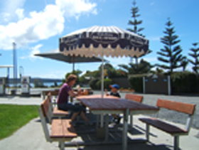 Hillcrest Caravan Park - Darwin Holiday 0